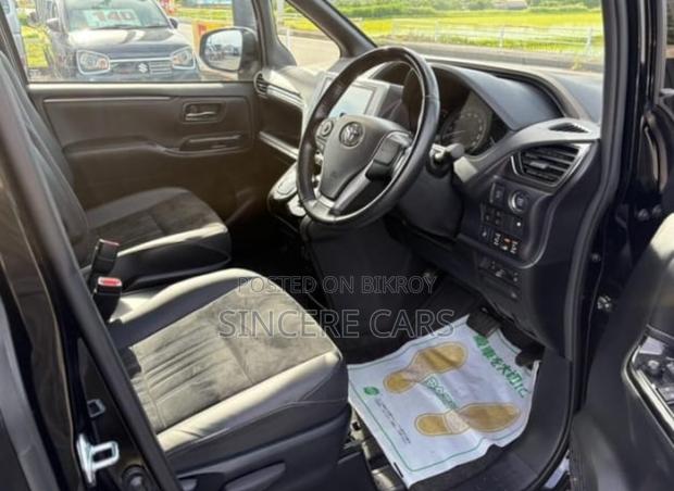 Toyota Esquire 2021 Black