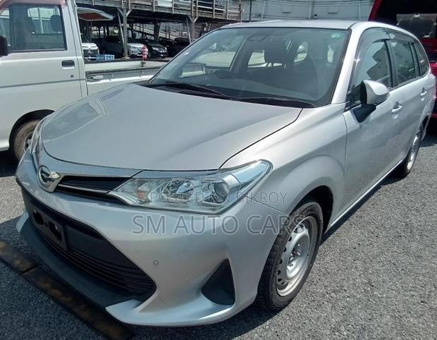 Toyota Corolla Fielder 1.5 Petrol FWD 2021 Silver