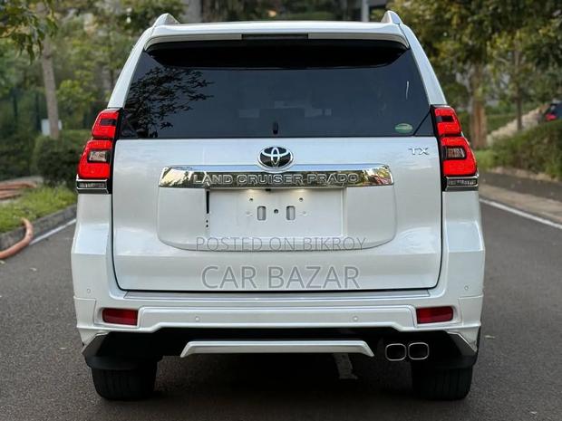 Toyota Land Cruiser Prado 2.7 2018 Pearl