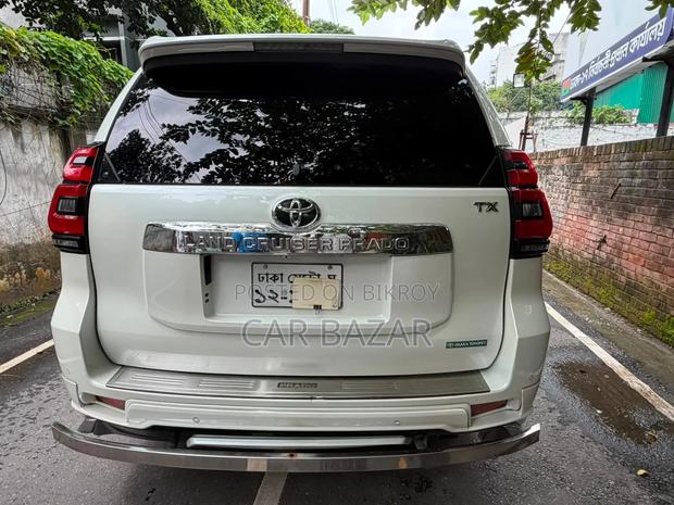 Toyota Land Cruiser Prado 2.7 2018 Pearl