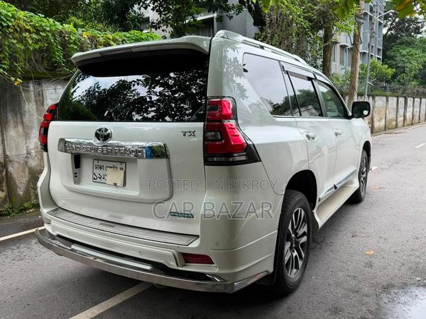 Toyota Land Cruiser Prado 2.7 2018 Pearl