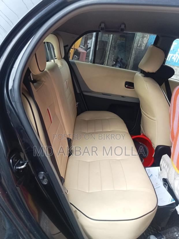 Toyota Vitz 2010 Black