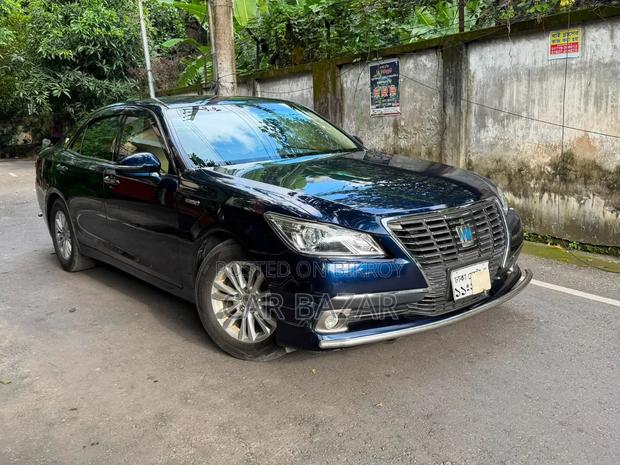 Toyota Crown 2014 Blue