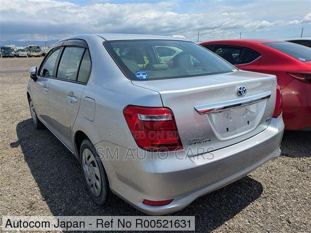 Toyota Axio 2021 Silver