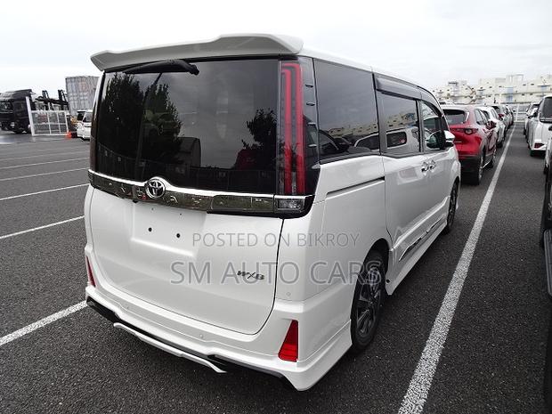 Toyota Noah 2021 Pearl