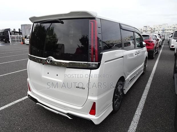 Toyota Noah 2021 Pearl