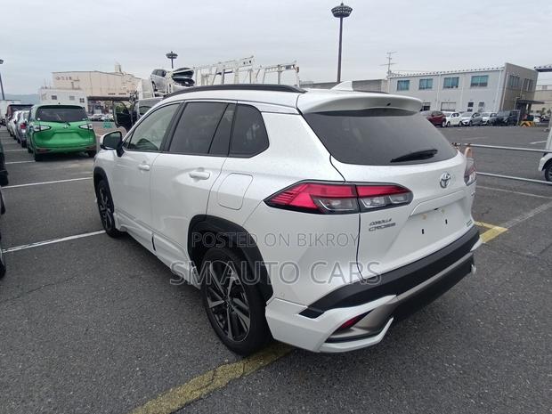 Toyota Corolla Cross 2024 Pearl