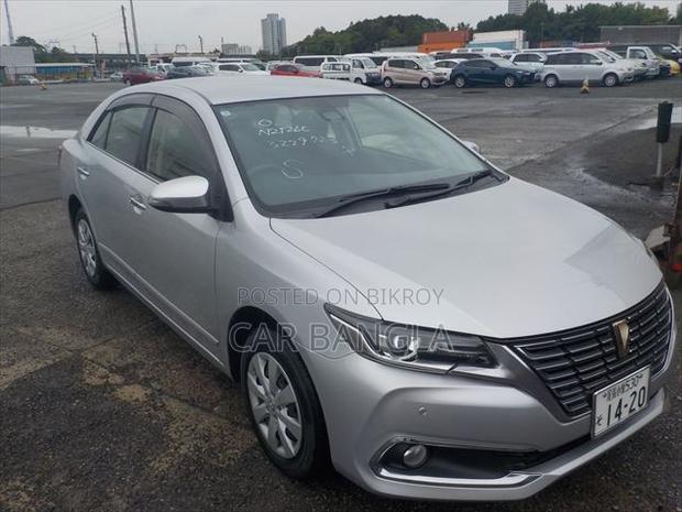 Toyota Premio 2021 Silver
