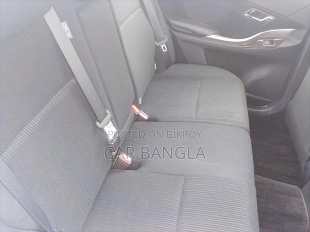 Toyota Premio 2021 Silver