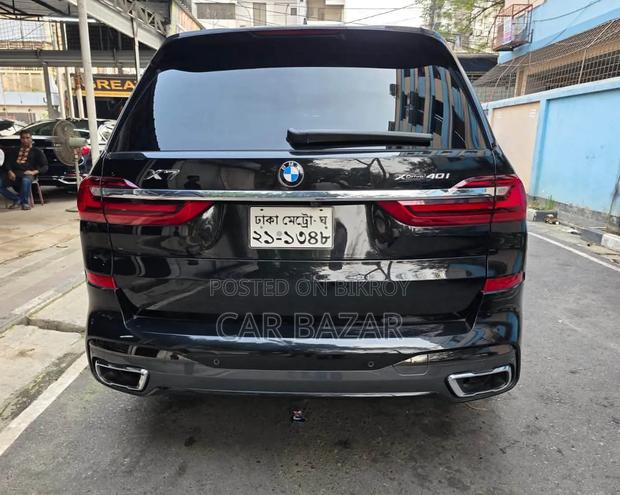 BMW X7 xDrive40i 2021 Black