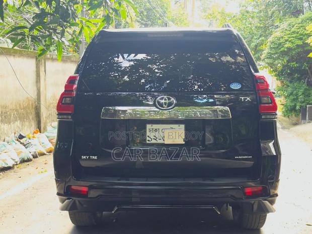 Toyota Land Cruiser Prado 2.7 2019 Black