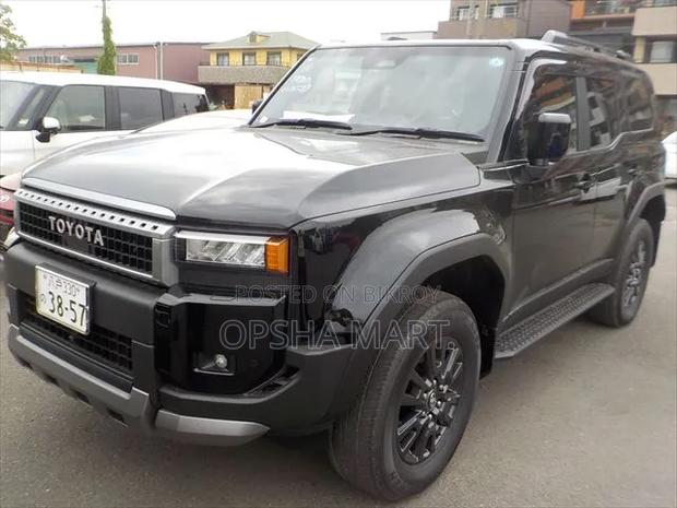Toyota Land Cruiser 2022 Black