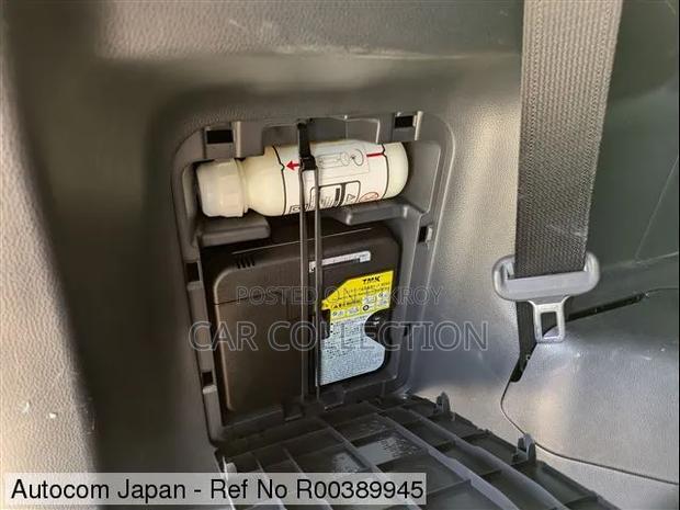 Toyota Noah 2023 Pearl