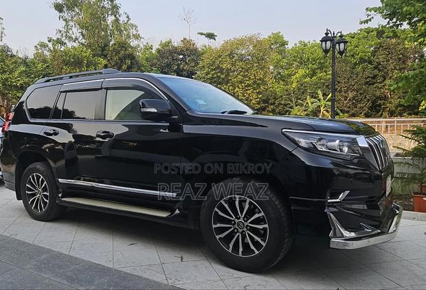 Toyota Land Cruiser Prado 2012 Black