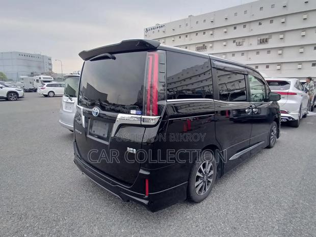 Toyota Esquire 2021 Black