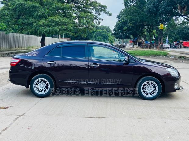 Toyota Premio 2014 Maroon