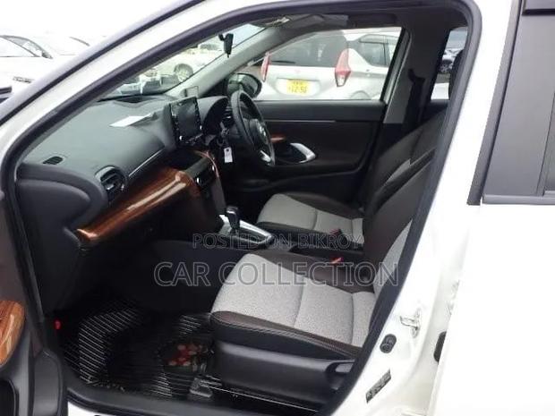 Toyota Yaris Cross 2021 Pearl