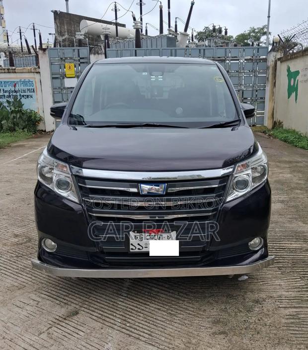 Toyota Noah 1.8 FWD Hybrid (7 Seater) 2016 Purple