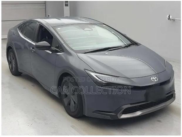 Toyota Prius 2023 Ivory