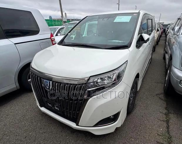 Toyota Esquire 2021 Pearl