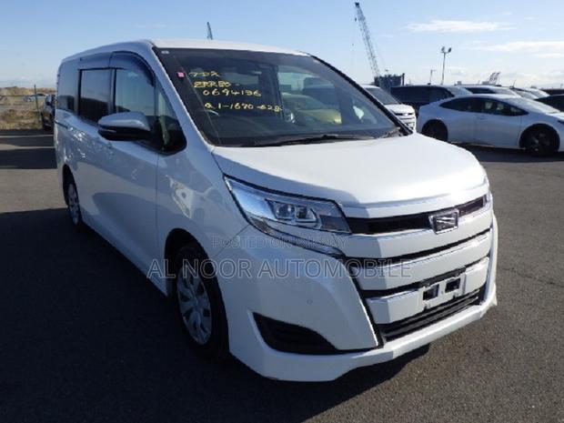 Toyota Noah 2021 Pearl
