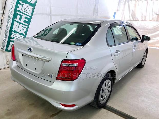 Toyota Axio 2021 Silver