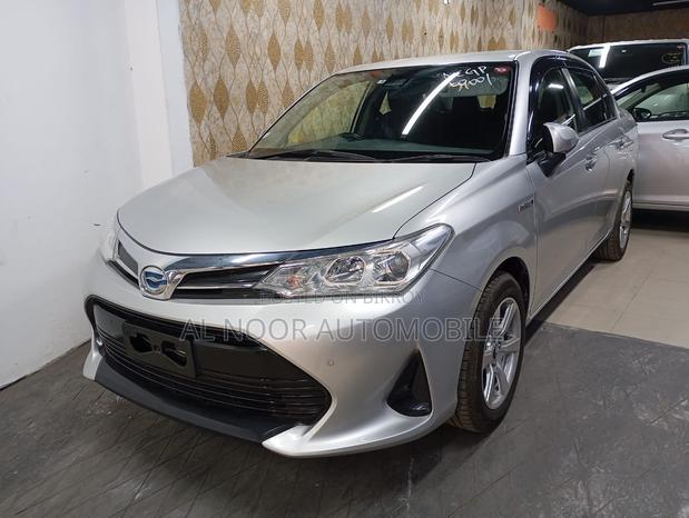 Toyota Axio 2021 Silver