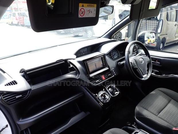 Toyota Noah 2021 Pearl