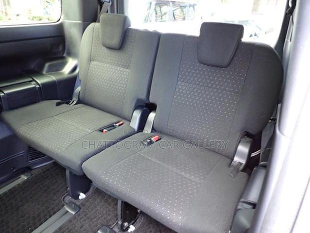 Toyota Noah 2021 Pearl