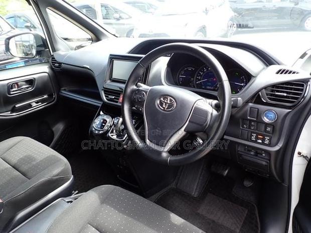 Toyota Noah 2021 Pearl
