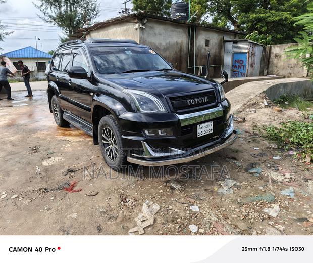 Toyota Land Cruiser 4x4 2007 Black