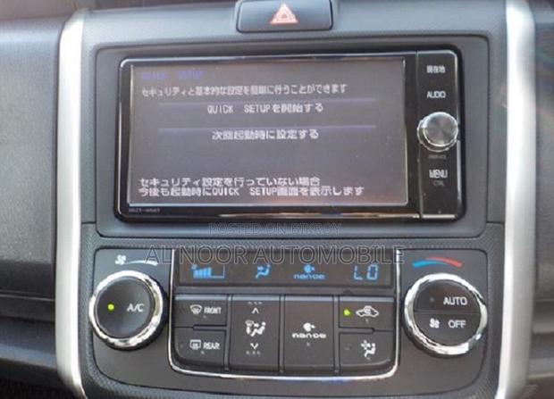 Toyota Corolla Fielder 2021 Pearl