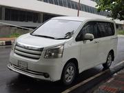 Toyota Noah 2010 Pearl for sale