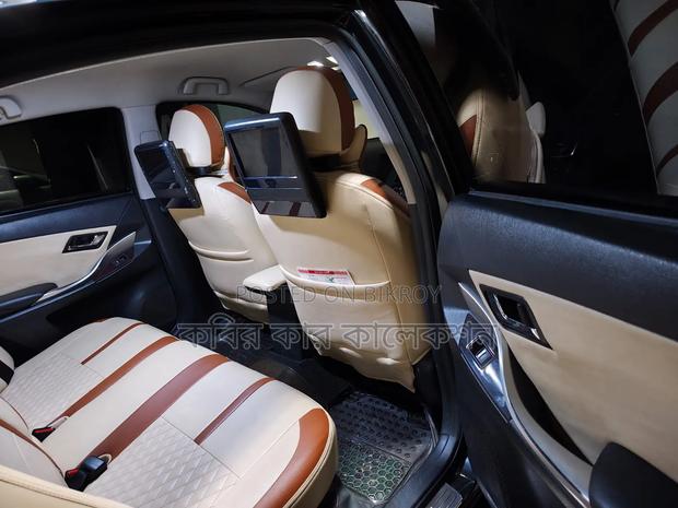 Toyota Premio 2018 Black