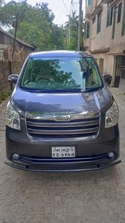 Toyota Noah 2009 Gray for sale
