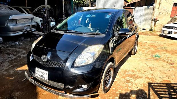 New Toyota Vitz 2010 Black