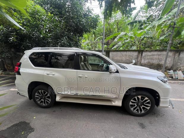 Toyota Land Cruiser Prado 2018 Pearl