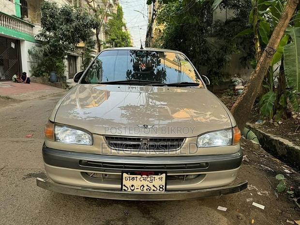 Toyota Corolla Sedan 1995 Silver