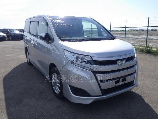 Toyota Noah 1.8 FWD Hybrid (7 Seater) 2021 Silver