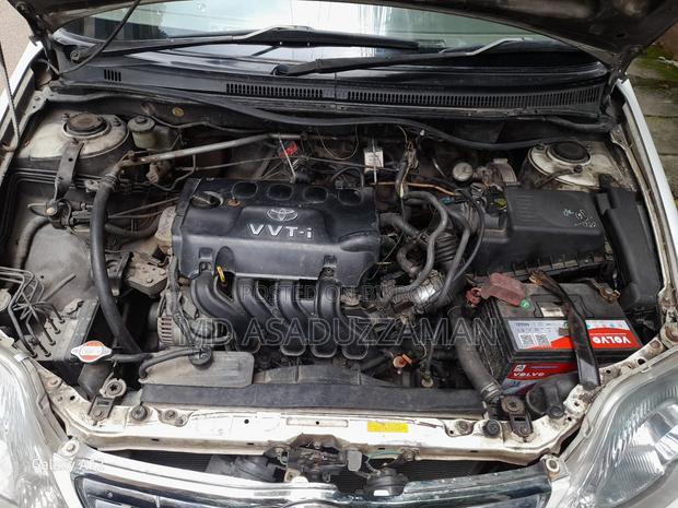 Toyota Corolla Sedan Automatic 2004 White