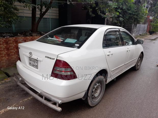 Toyota Corolla Sedan Automatic 2004 White