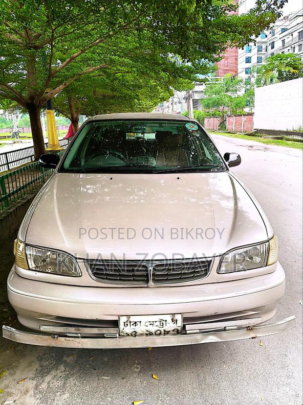 Toyota Corolla 2000 Pearl
