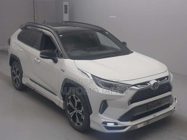 Toyota RAV4 2021 Pearl
