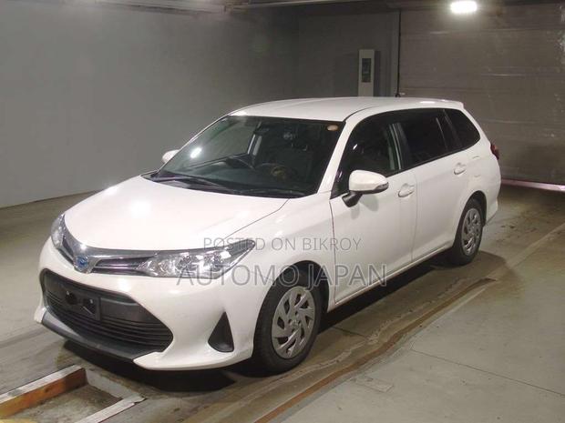 Toyota Corolla Fielder 2021 White