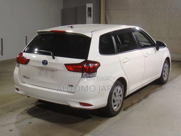 Toyota Corolla Fielder 2021 White