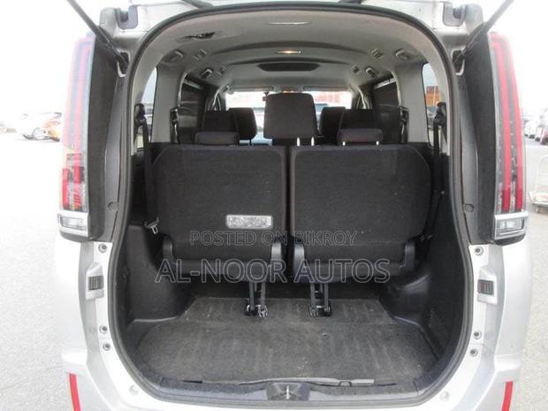 Toyota Noah 2.0 FWD (8 Seater) 2021 Silver