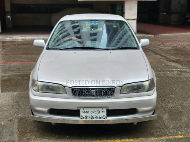 Toyota Sprinter 2000 Pearl