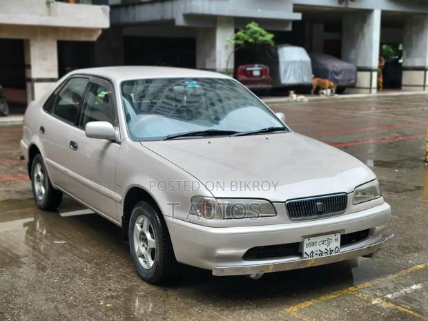 Toyota Sprinter 2000 Pearl