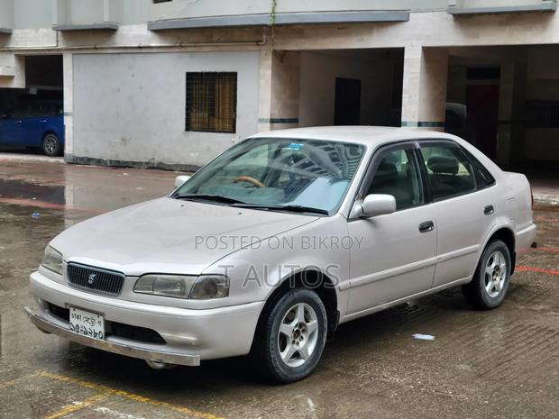 Toyota Sprinter 2000 Pearl
