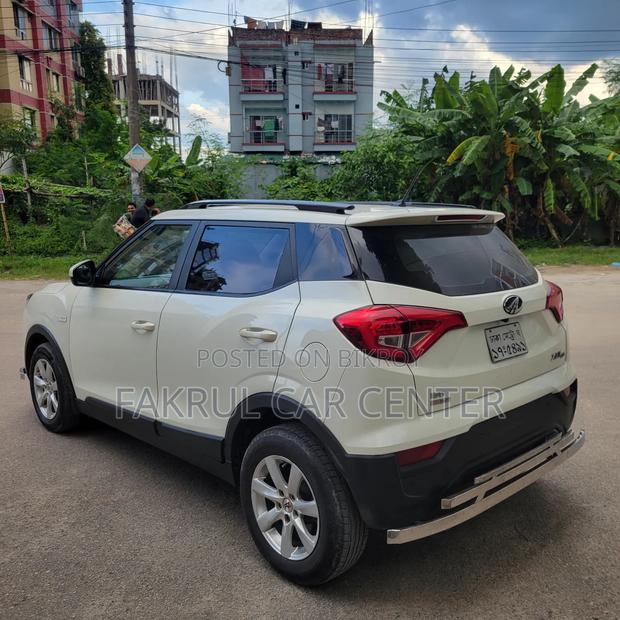 Mahindra XUV500 2020 Pearl